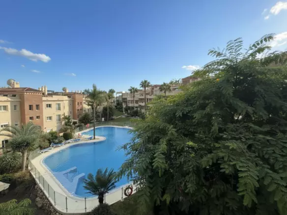 3-bedroom Apartment In Estepona, Spain (107 M²)