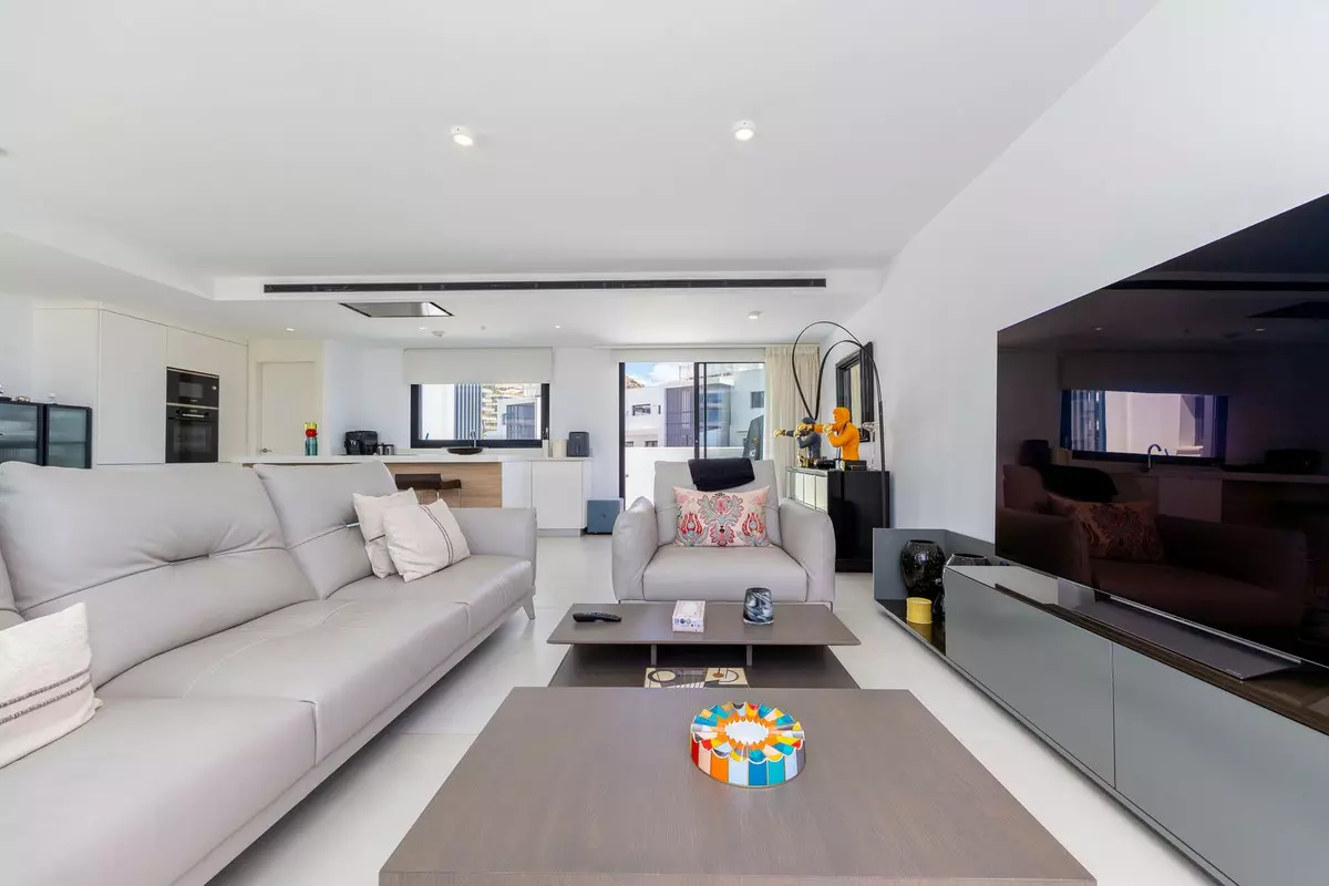 2-bedroom Apartment In Fuengirola, Spain (126 M²)