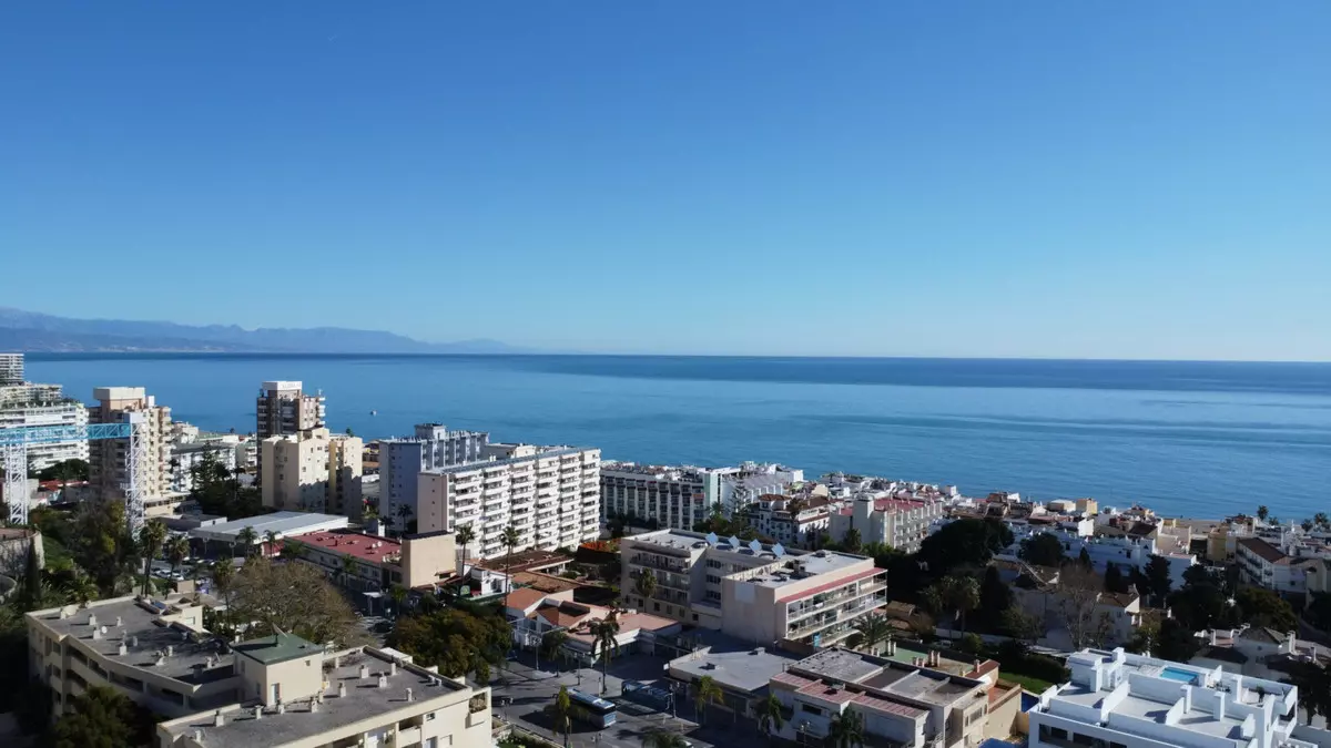 2-bedroom Apartment In Torremolinos, Spain (94 M²)