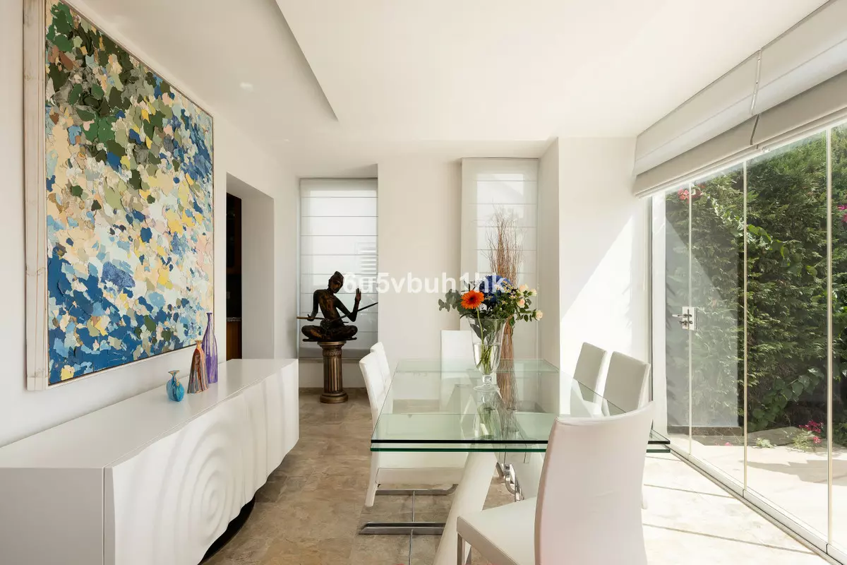3-bedroom Villa In Marbella, Spain (291 M²)