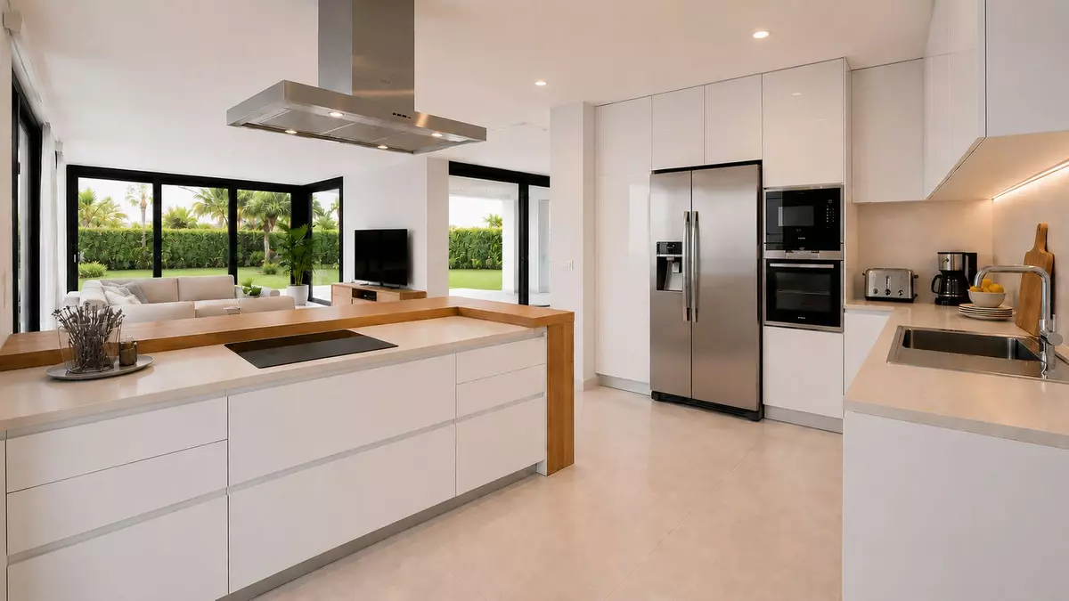 4-bedroom Villa In Estepona, Spain (274 M²)