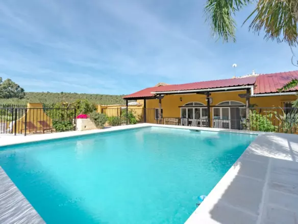 5-bedroom Country House In Coín, Spain (215 M²)