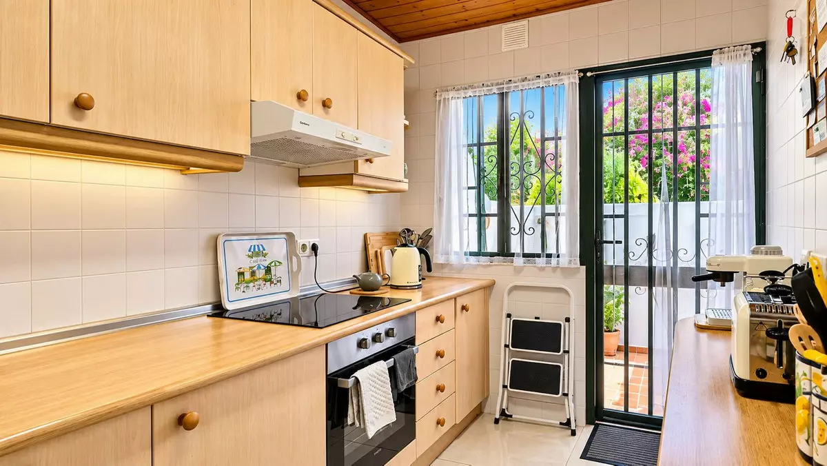 3-bedroom Town House In Casares, Spain (135 M²)