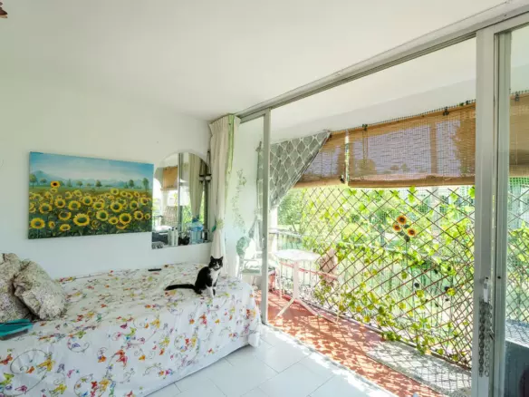 1-bedroom Apartment In Estepona, Spain (61 M²)