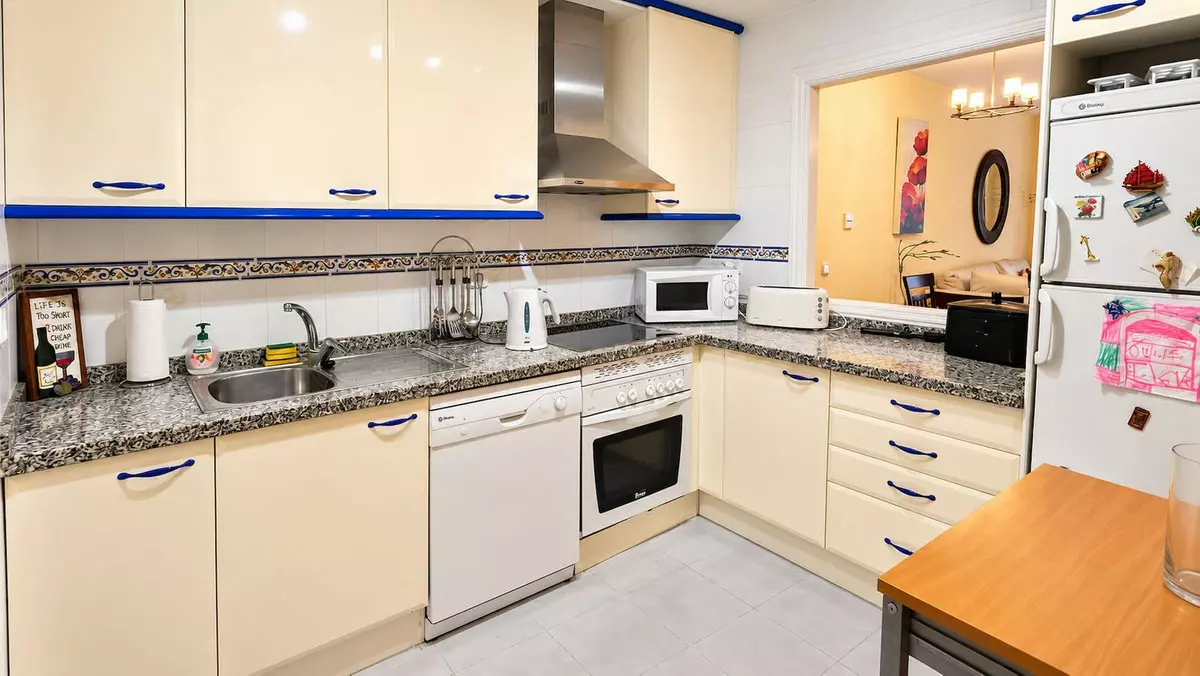 2-bedroom Apartment In Manilva, Spain (80 M²)