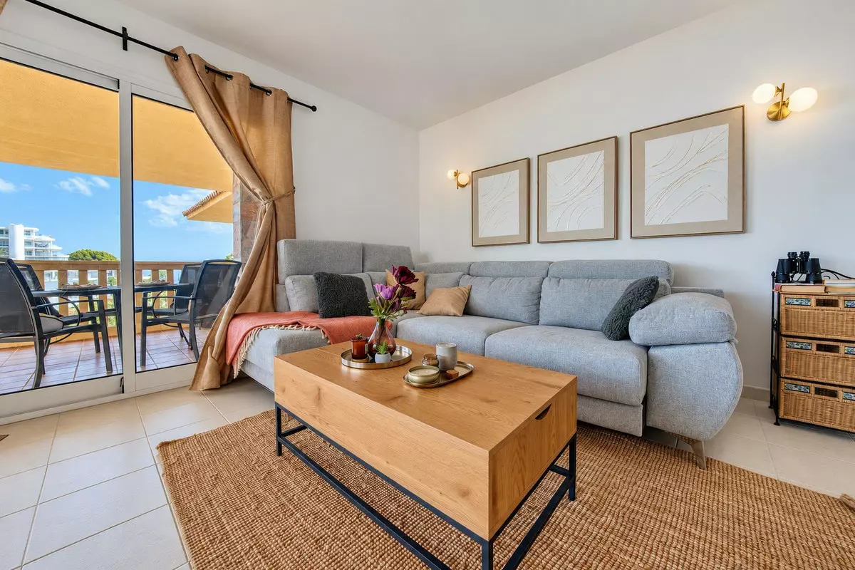 2-bedroom Apartment In Fuengirola, Spain (85 M²)