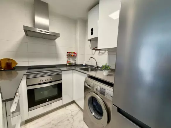 2-bedroom Apartment In Fuengirola, Spain (66 M²)