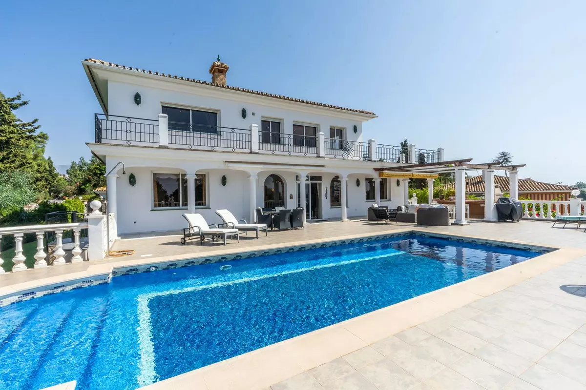 5-bedroom Villa In Mijas, Spain (627 M²)