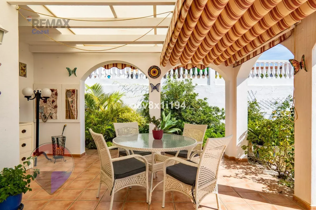 3-bedroom Villa In Vélez – Málaga, Spain (193 M²)