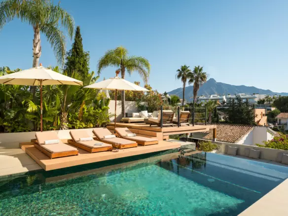 5-bedroom Villa In Marbella, Spain (245 M²)