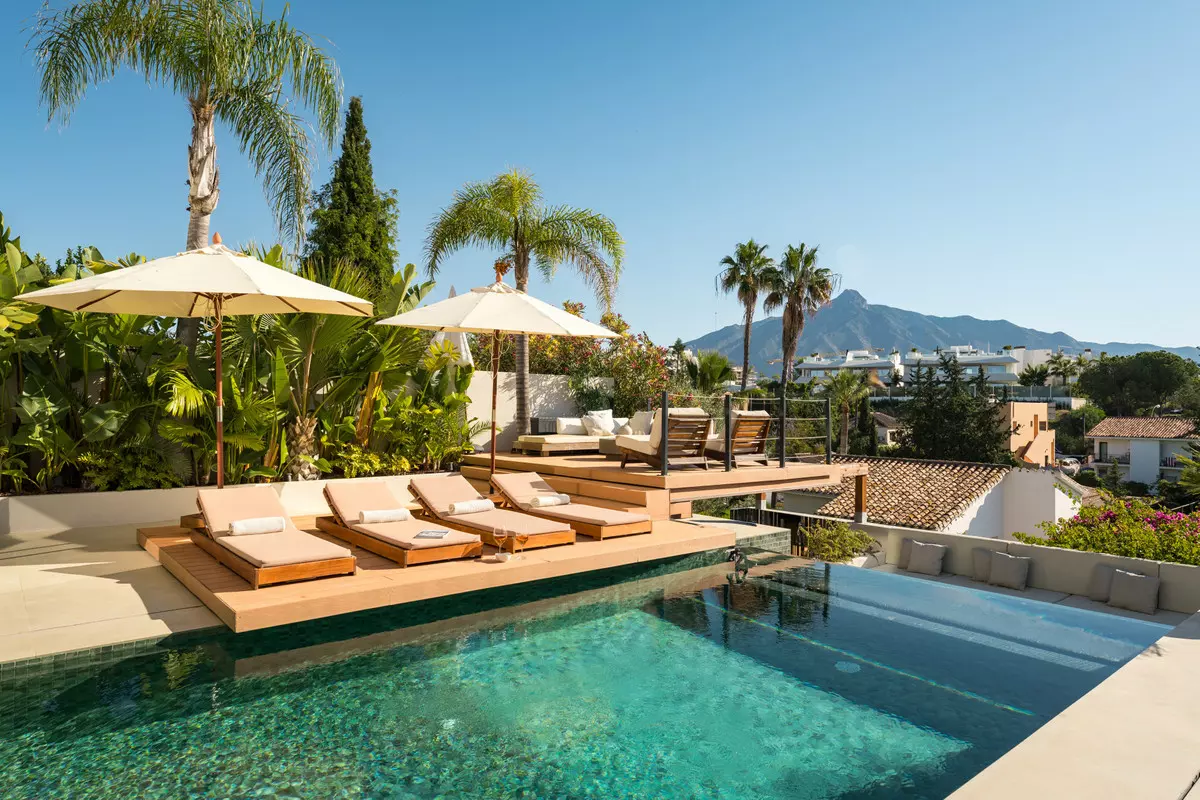5-bedroom Villa In Marbella, Spain (245 M²)