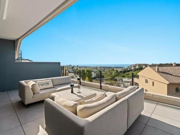 3-bedroom Apartment In Estepona, Spain (91 M²)