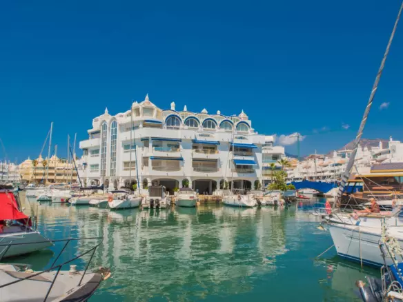 9-bedroom Apartment In Benalmádena, Spain (639 M²)