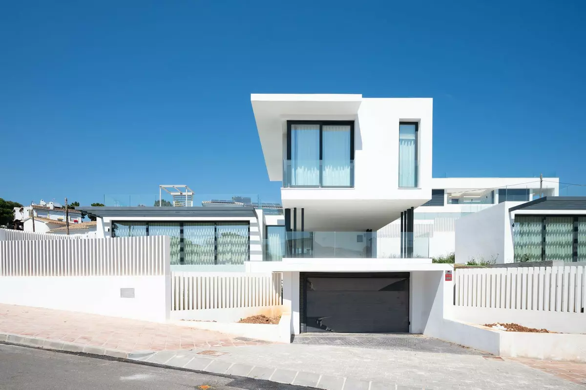 4-bedroom Villa In Mijas, Spain (337 M²)