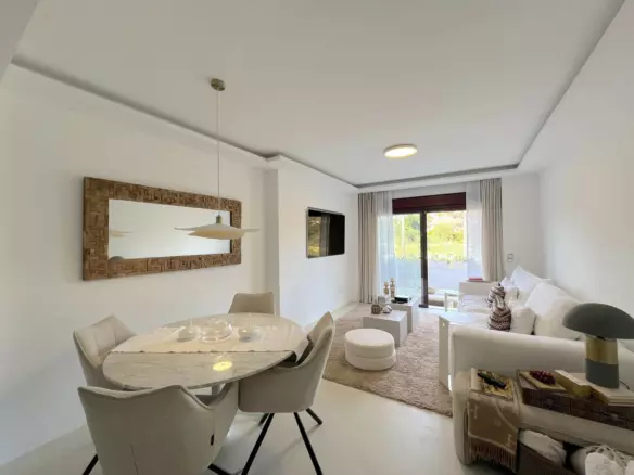 3-bedroom Apartment In Marbella, Spain (121 M²)