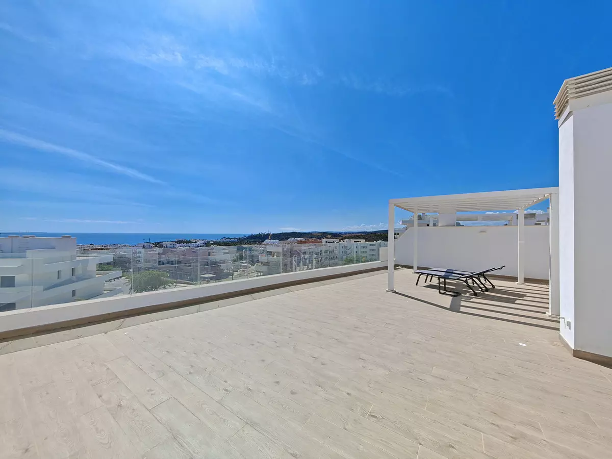 4-bedroom Apartment In Estepona, Spain (164 M²)