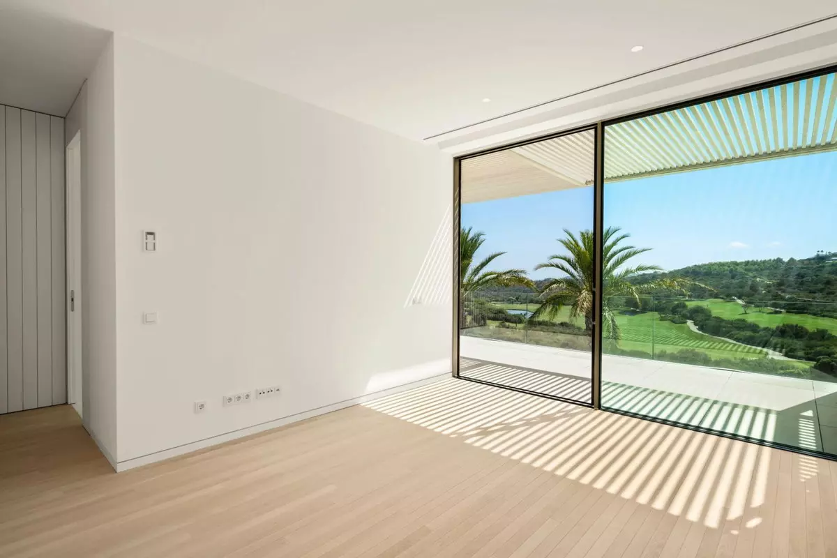 5-bedroom Villa In Casares, Spain (752 M²)