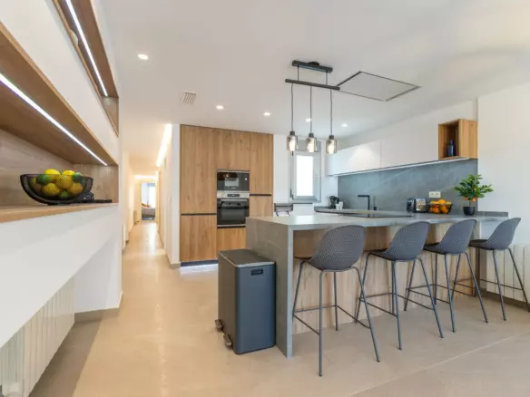 2-bedroom Apartment In Torrevieja, Spain (106 M²)