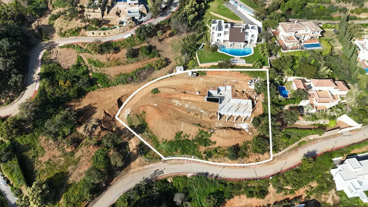 4-bedroom Villa In Marbella, Spain (553 M²)