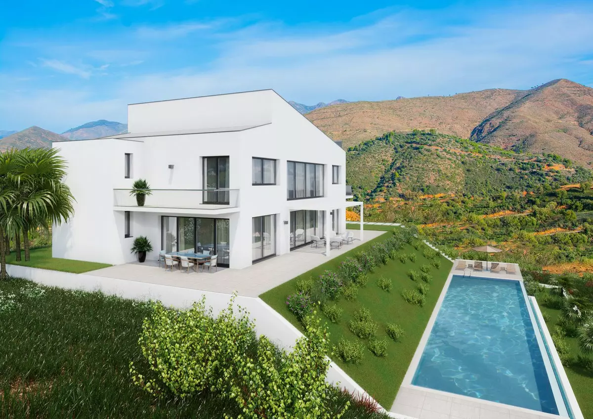 3-bedroom Country House In Marbella, Spain (1.000 M²)