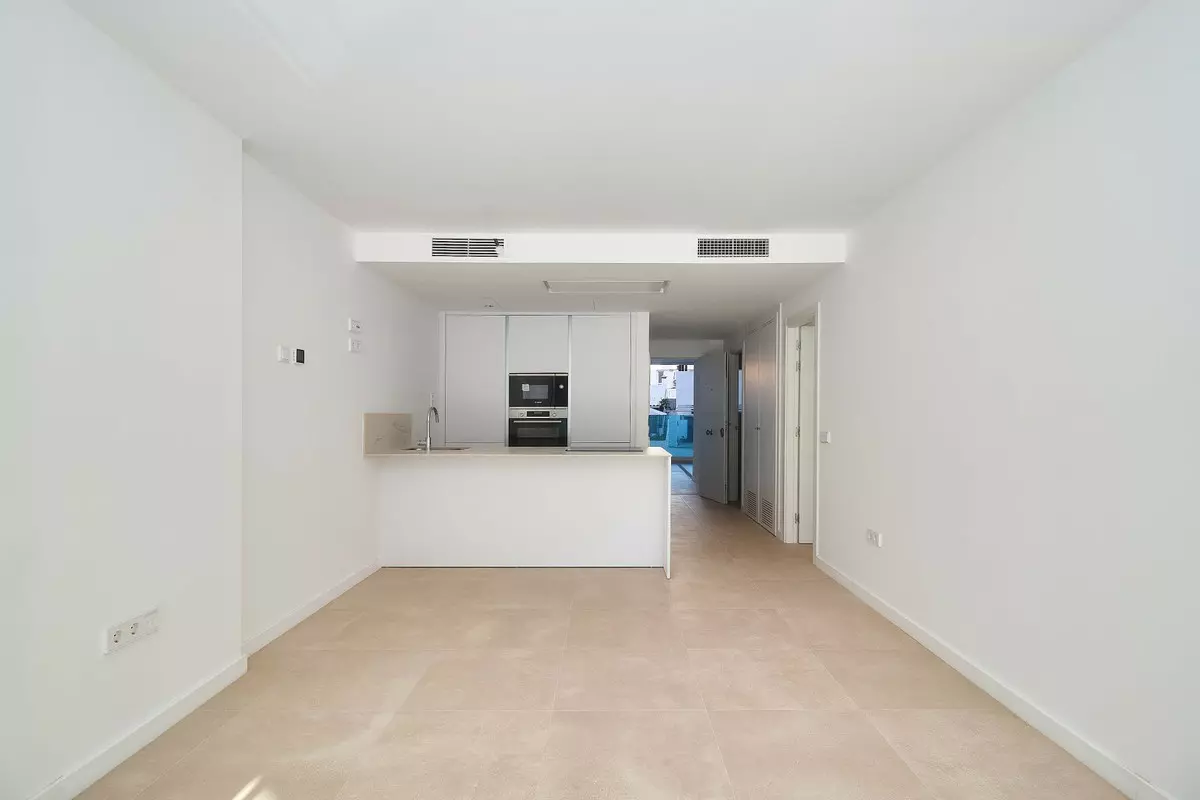 2-bedroom Apartment In Fuengirola, Spain (69 M²)