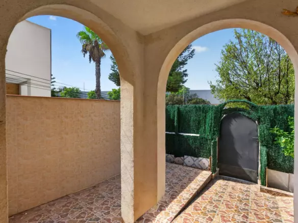 3-bedroom Town House In Torrevieja, Spain (55 M²)