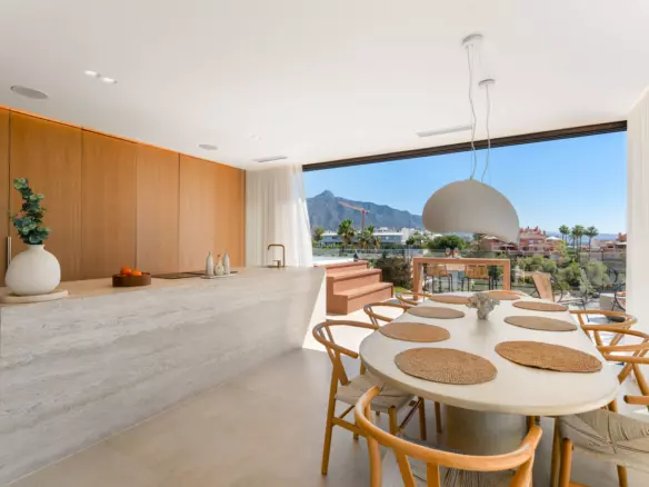 5-bedroom Villa In Marbella, Spain (245 M²)