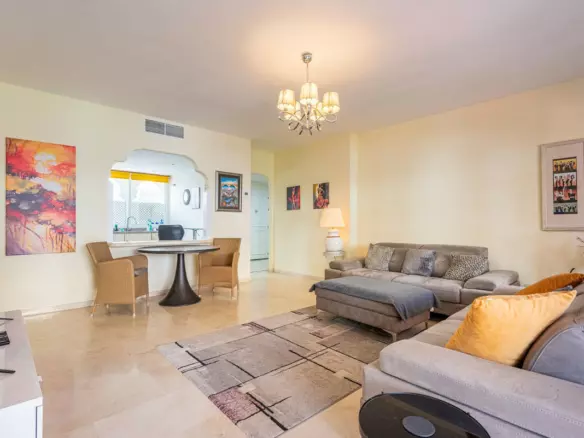 3-bedroom Apartment In Estepona, Spain (129 M²)