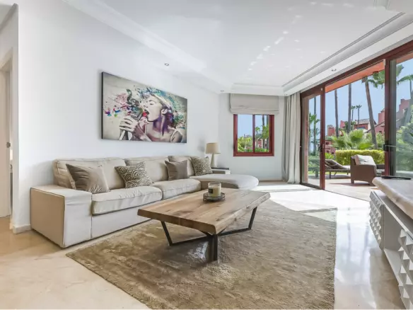 2-bedroom Apartment In Estepona, Spain (189 M²)