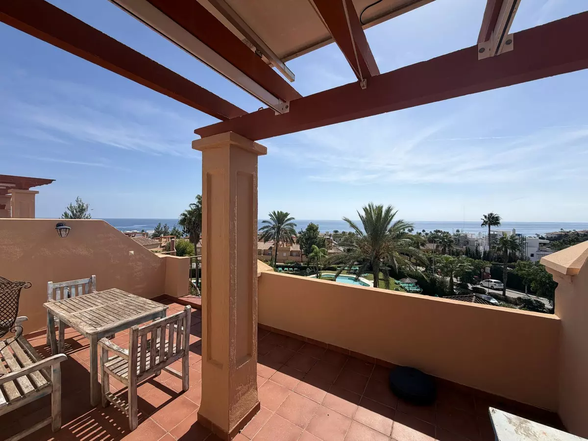 3-bedroom Town House In Estepona, Spain (225 M²)