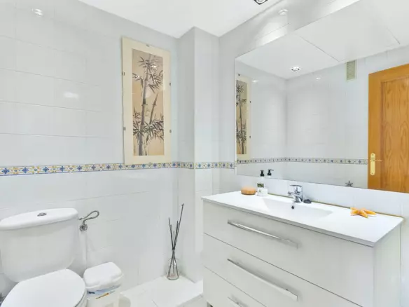 3-bedroom Apartment In Estepona, Spain (126 M²)
