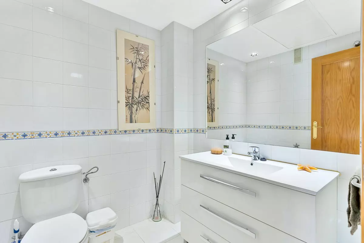 3-bedroom Apartment In Estepona, Spain (126 M²)