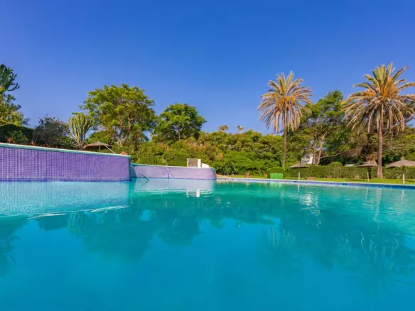 2-bedroom Villa In Estepona, Spain (124 M²)