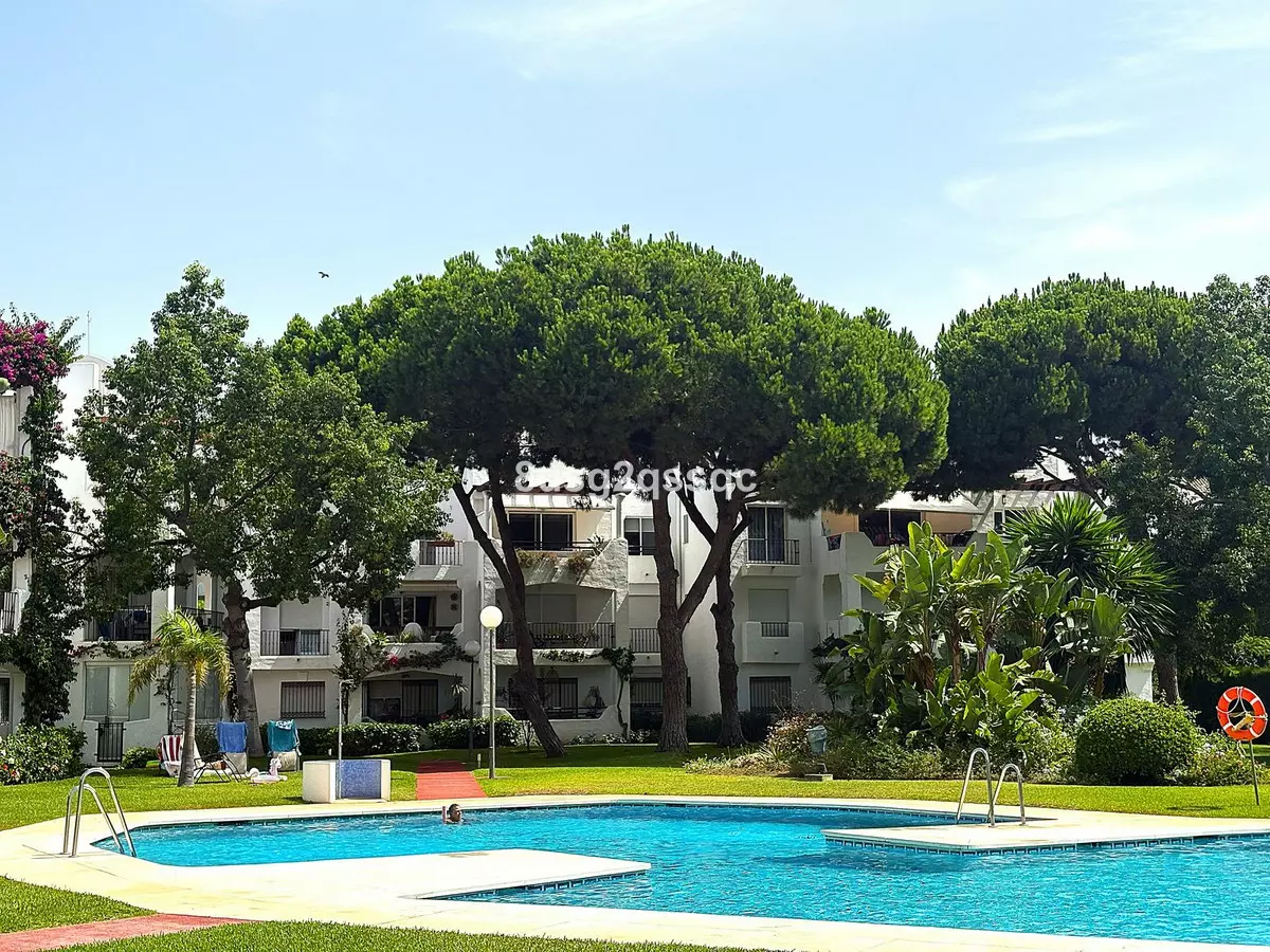 3-bedroom Apartment In Estepona, Spain (124 M²)