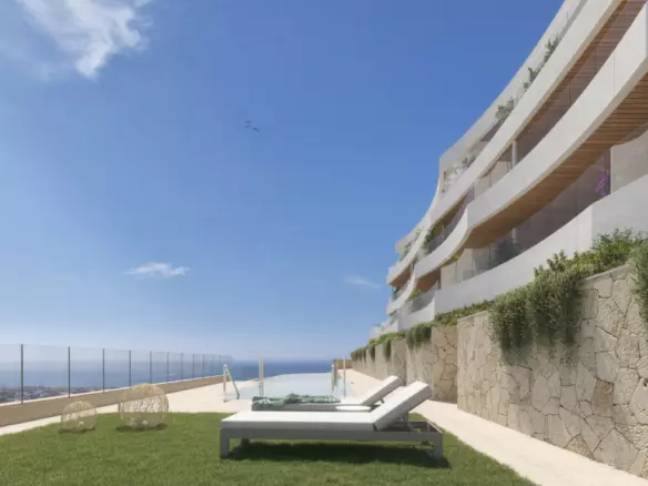 3-bedroom Apartment In Rincón De La Victoria, Spain (110 M²)