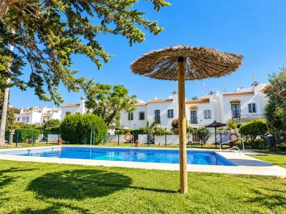 3-bedroom Town House In Casares, Spain (135 M²)