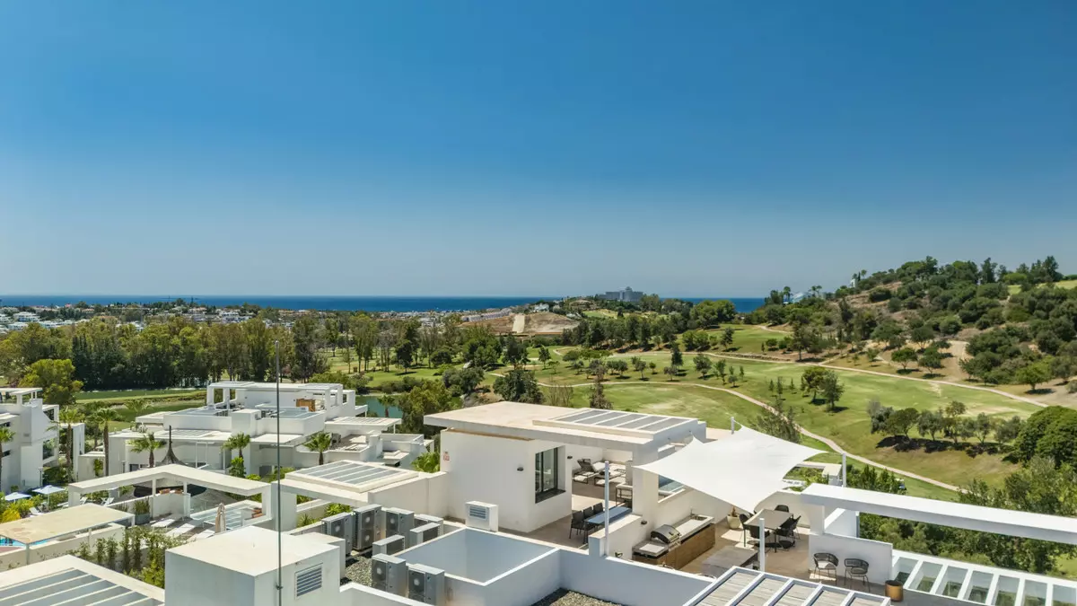 2-bedroom Apartment In Benahavis, Spain (222 M²)