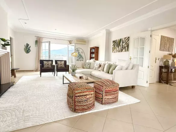 6-bedroom Villa In Mijas, Spain (425 M²)