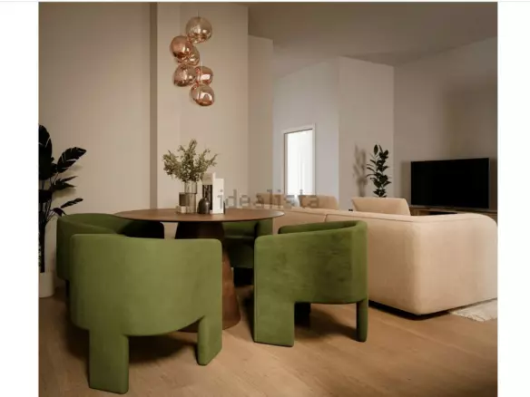 6-bedroom Town House In Málaga, Spain (200 M²)