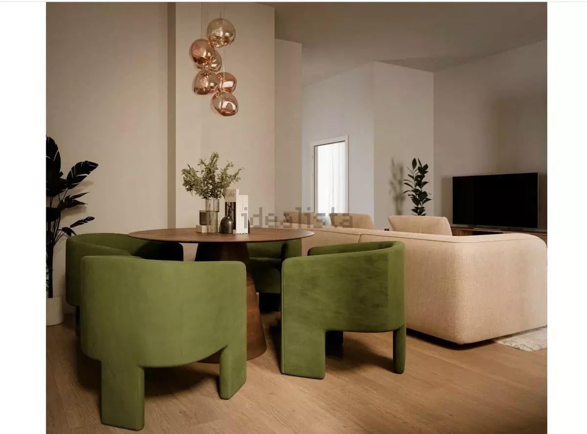 6-bedroom Town House In Málaga, Spain (200 M²)