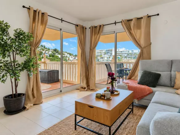 2-bedroom Apartment In Fuengirola, Spain (85 M²)