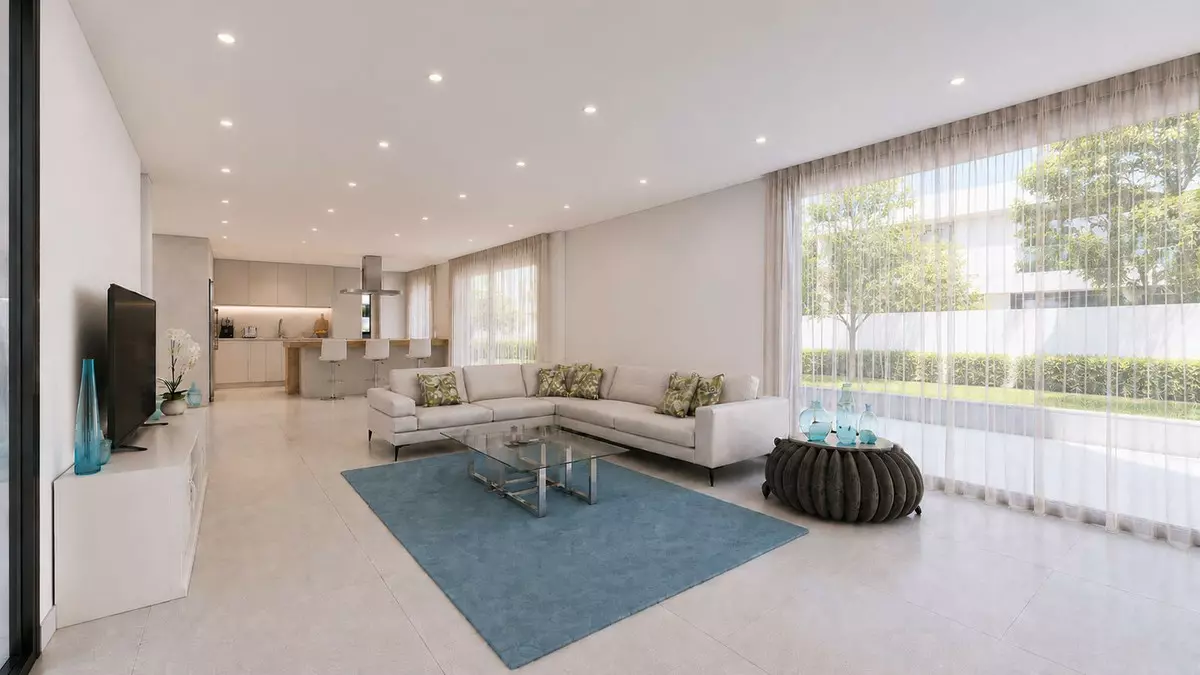4-bedroom Villa In Estepona, Spain (274 M²)