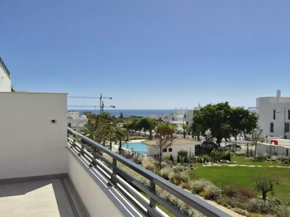2-bedroom Apartment In Estepona, Spain (99 M²)