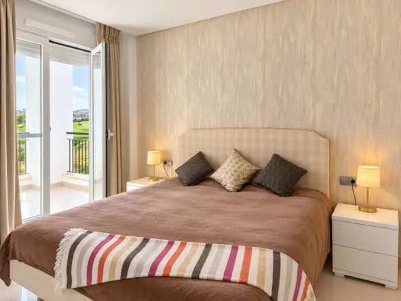 3-bedroom Apartment In Benahavis, Spain (102 M²)
