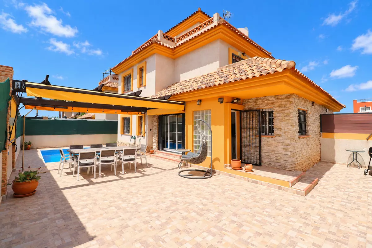 3-bedroom Semi In Los Montesinos, Spain (100 M²)