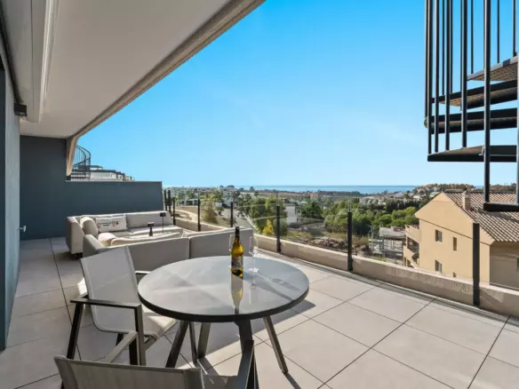 3-bedroom Apartment In Estepona, Spain (91 M²)