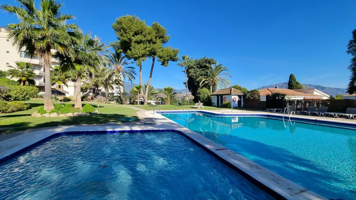 1-bedroom Apartment In Estepona, Spain (57 M²)