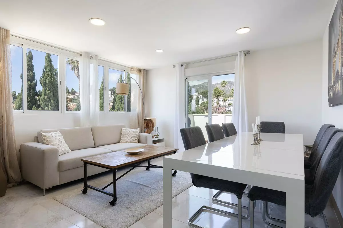 2-bedroom Apartment In Torremolinos, Spain (98 M²)