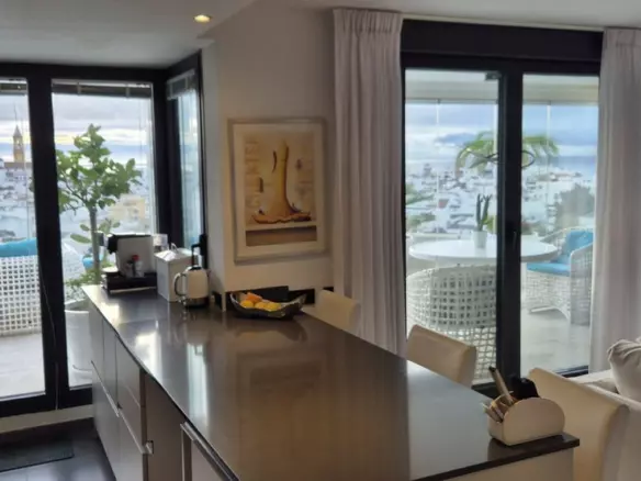 3-bedroom Apartment In Estepona, Spain (102 M²)