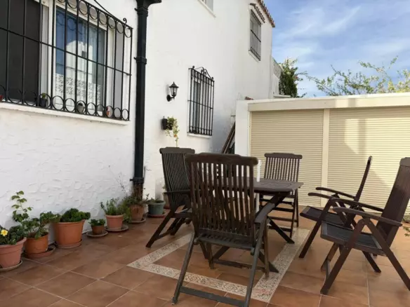 2-bedroom Town House In Estepona, Spain (100 M²)